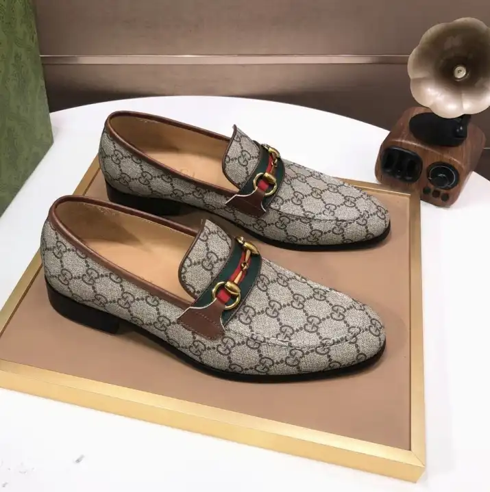 Gucci Leather Shoes