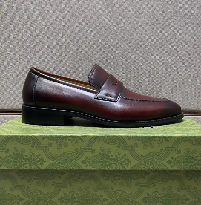 Gucci Leather Shoes