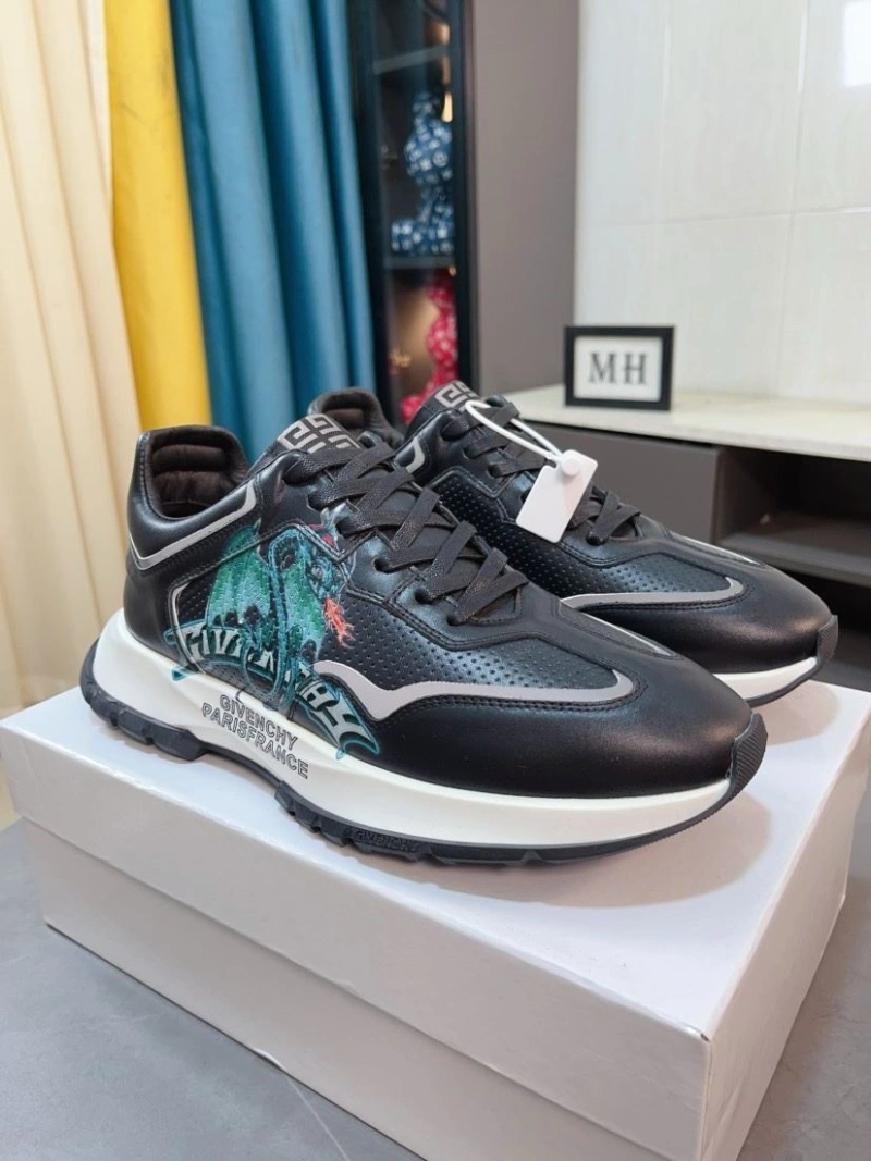 Givenchy Sneakers