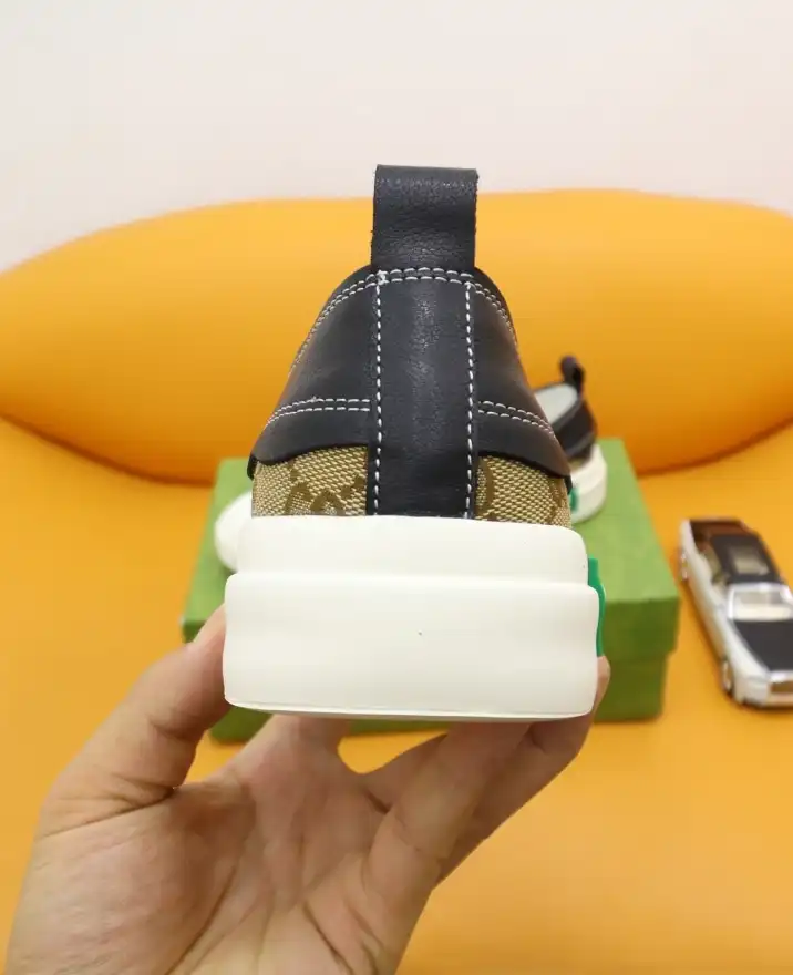 Gucci Casual Shoes