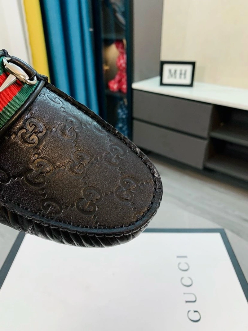Gucci Leather Shoes