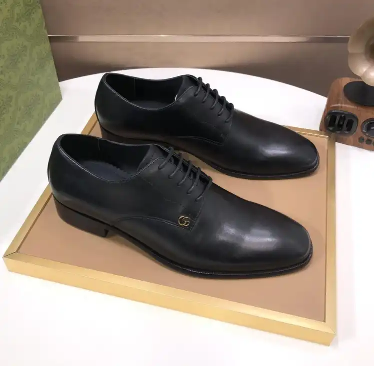 Gucci Leather Shoes