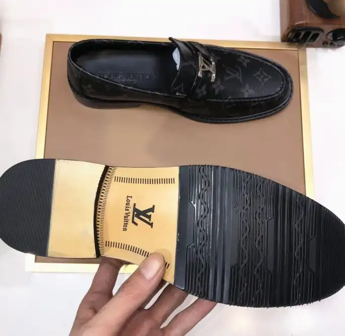 Gucci Leather Shoes