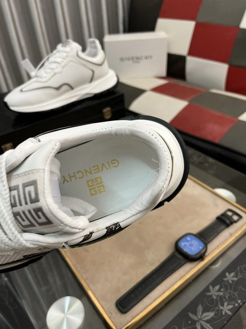 Givenchy Sneakers