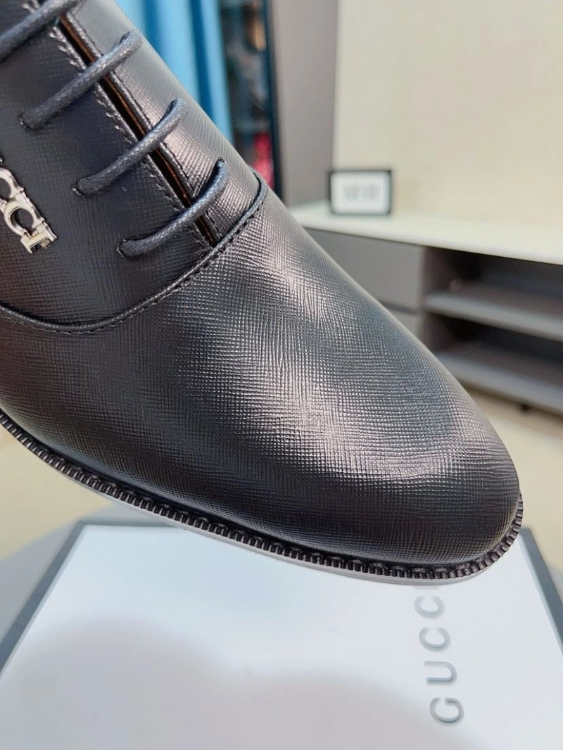 Gucci Leather Shoes