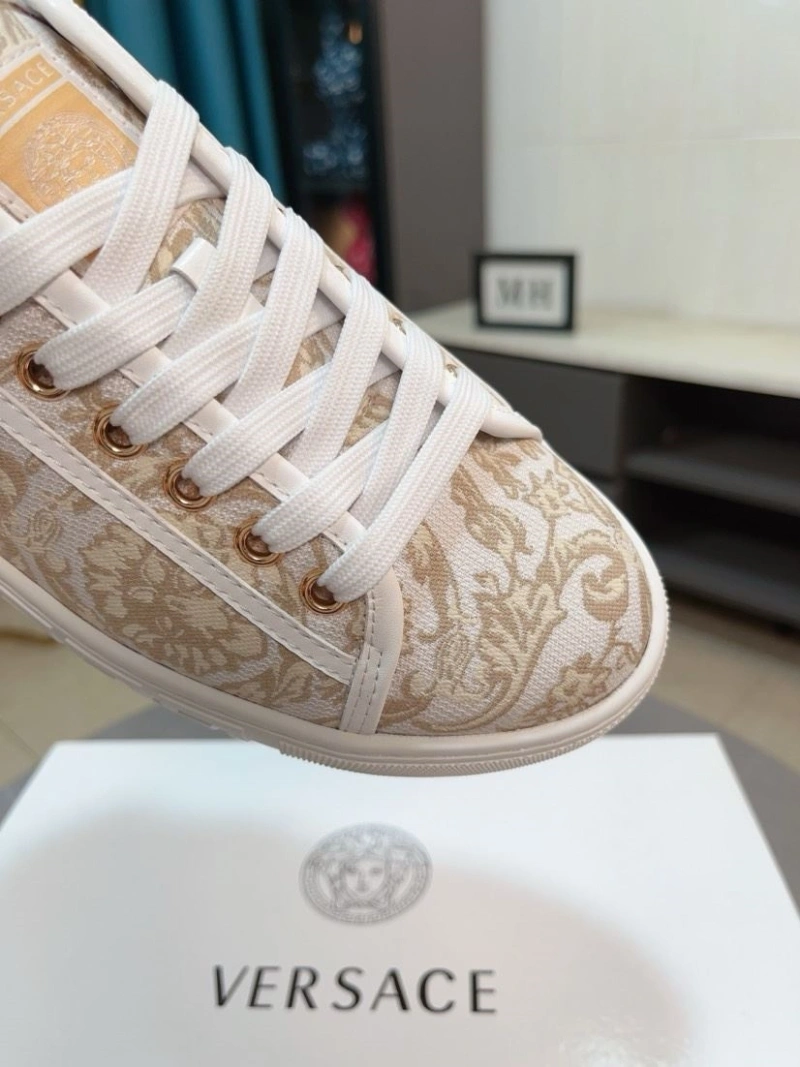 Givenchy Sneakers