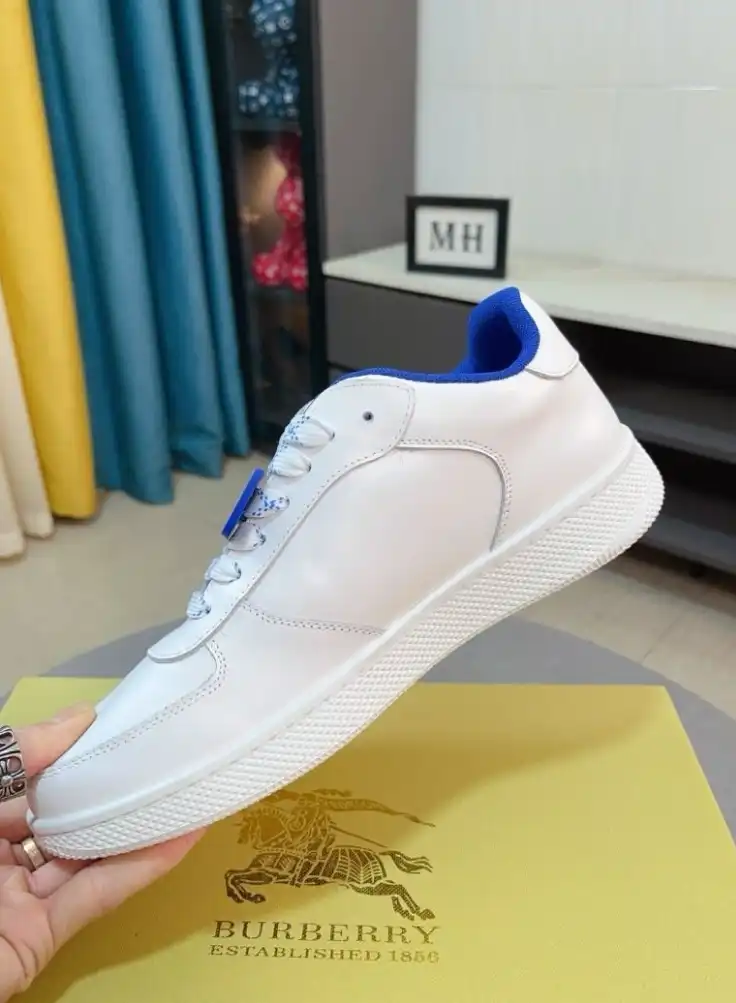 Burberry Sneakers