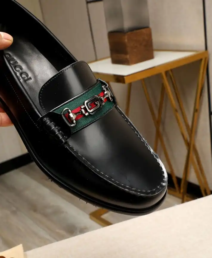 Gucci Leather Shoes