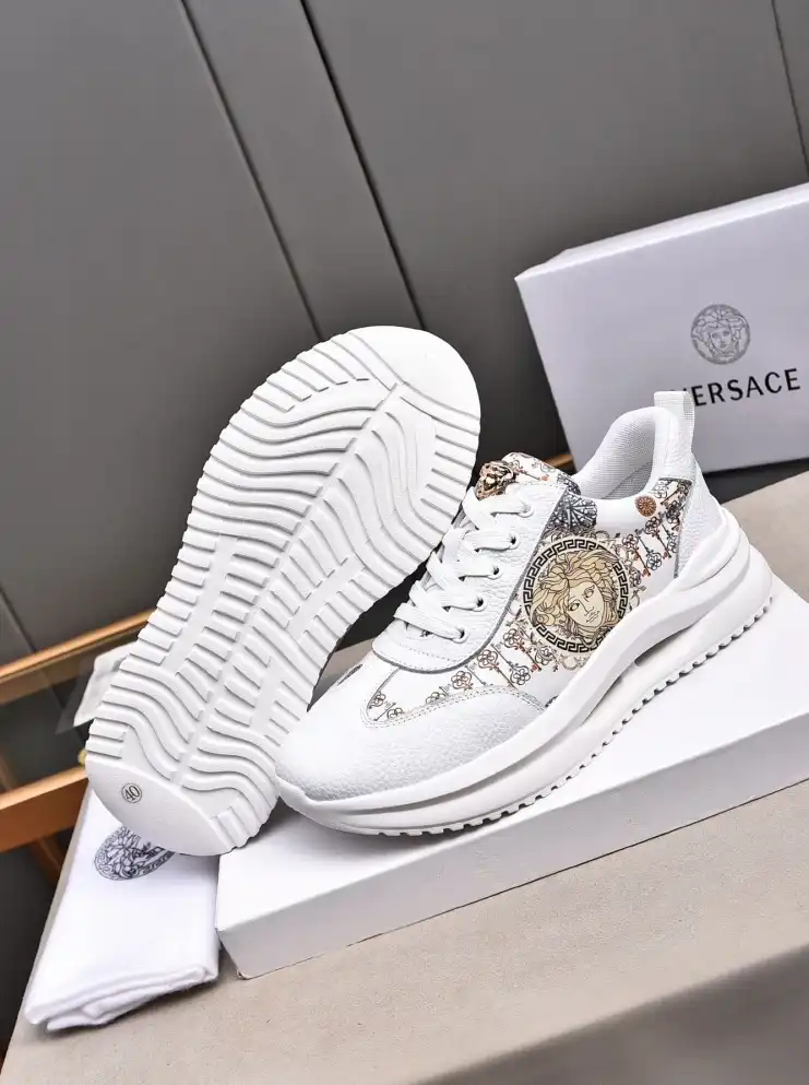 Givenchy Sneakers