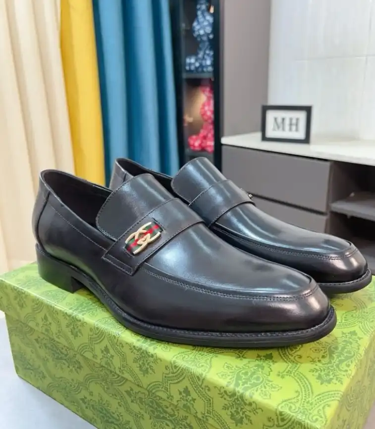 Gucci Leather Shoes