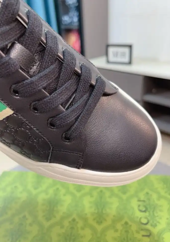 Gucci Leather Shoes