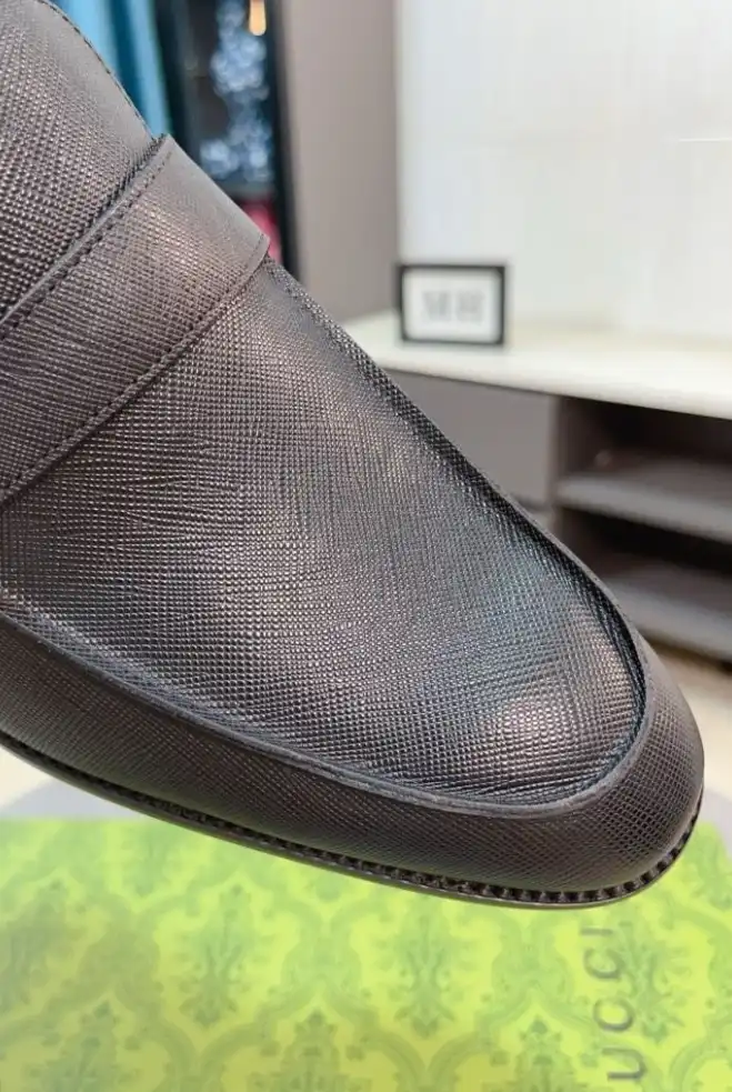Gucci Leather Shoes