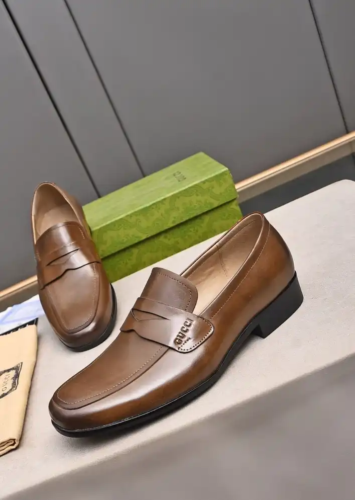 Gucci Leather Shoes