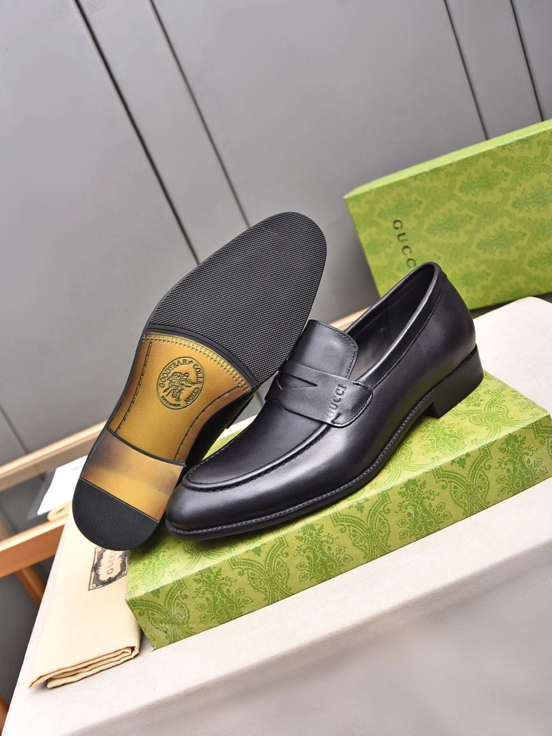 Gucci Leather Shoes
