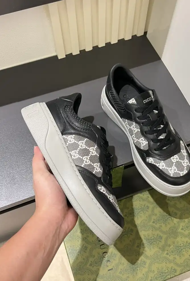 Gucci Casual Shoes