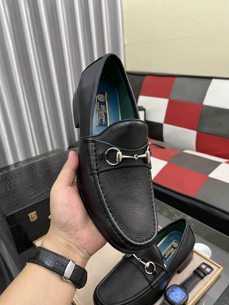 Gucci Leather Shoes