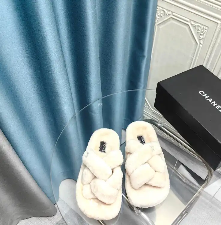 hype Chanel Slippers