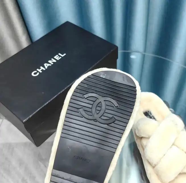 hype Chanel Slippers