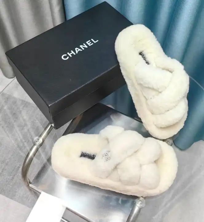 hype Chanel Slippers