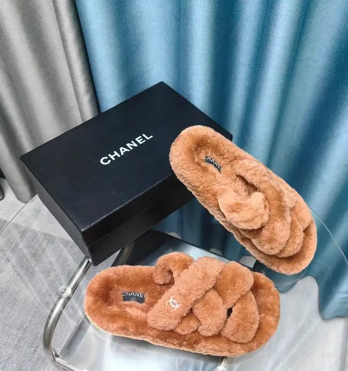 hype Chanel Slippers