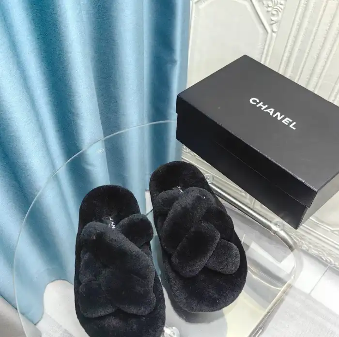 hype Chanel Slippers