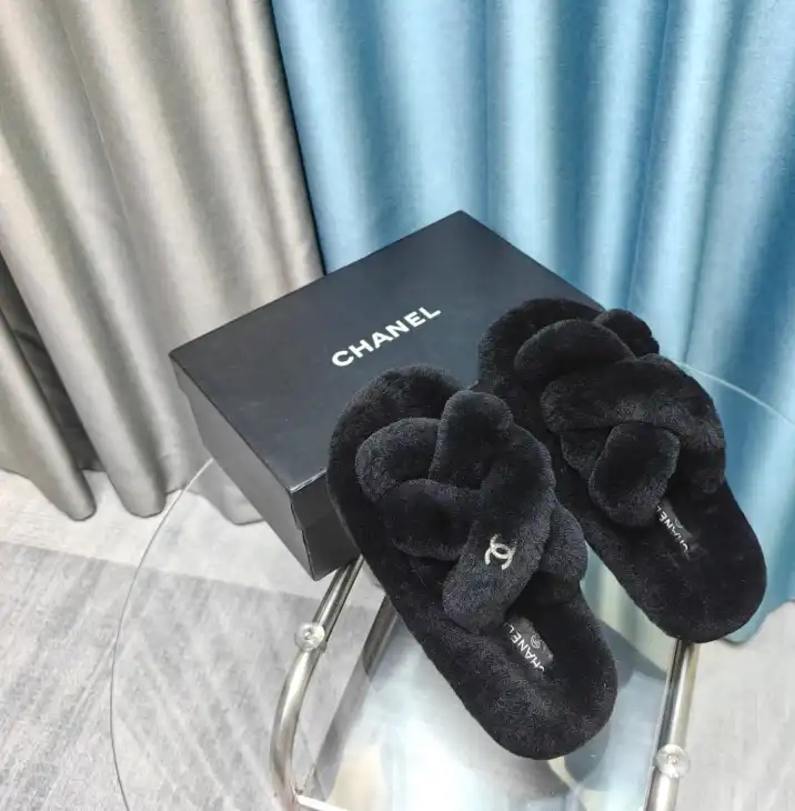 hype Chanel Slippers