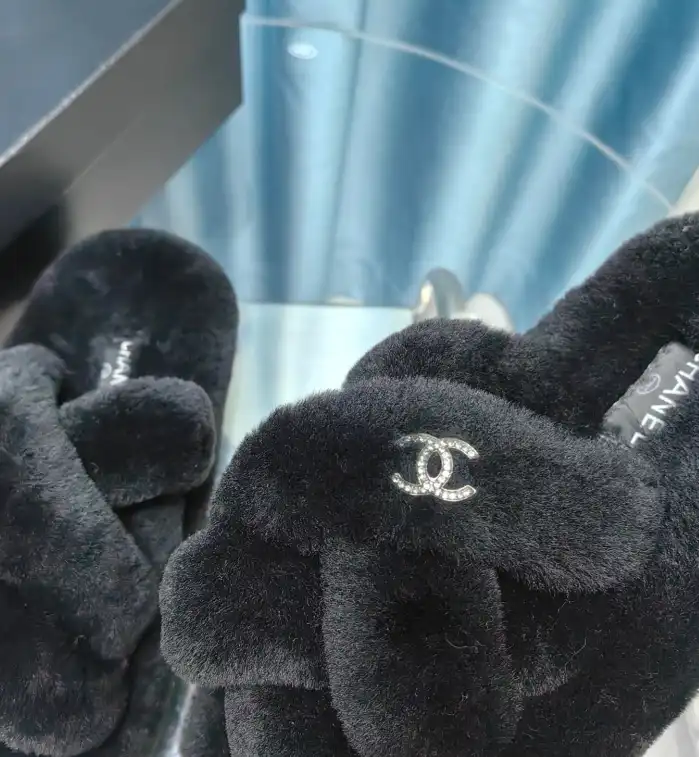 hype Chanel Slippers