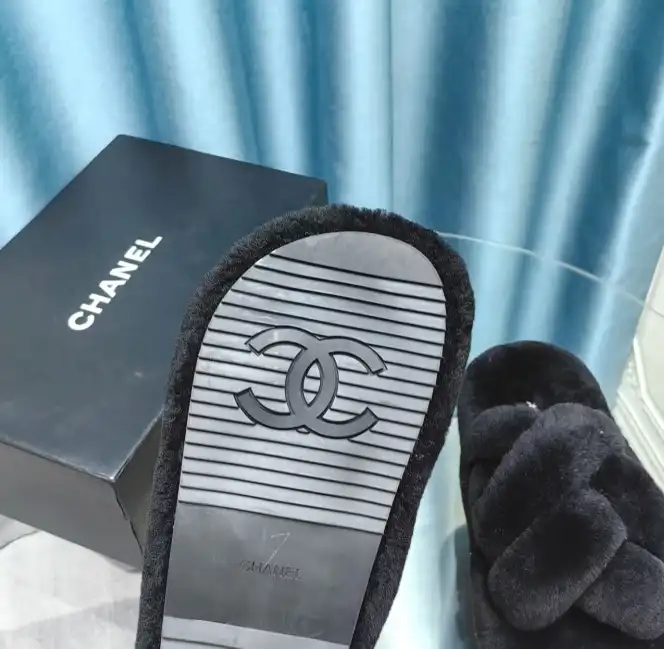 hype Chanel Slippers