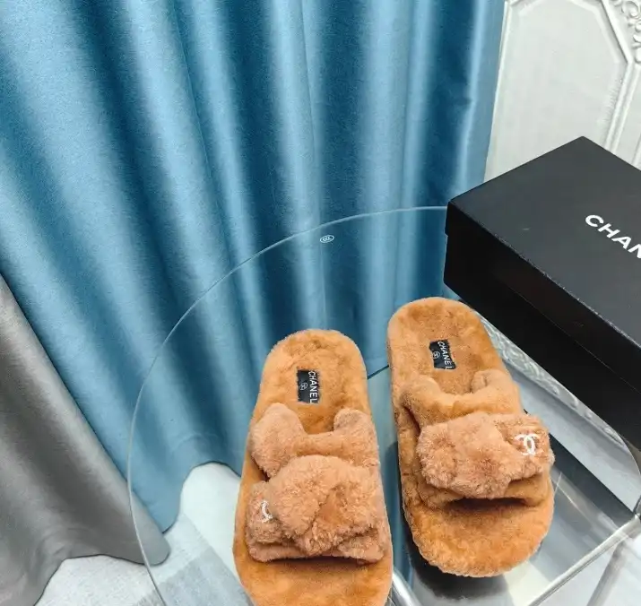 hype Chanel Slippers