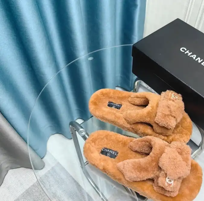 hype Chanel Slippers