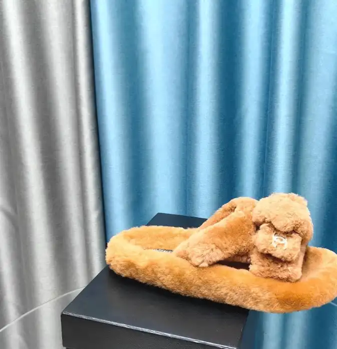 hype Chanel Slippers