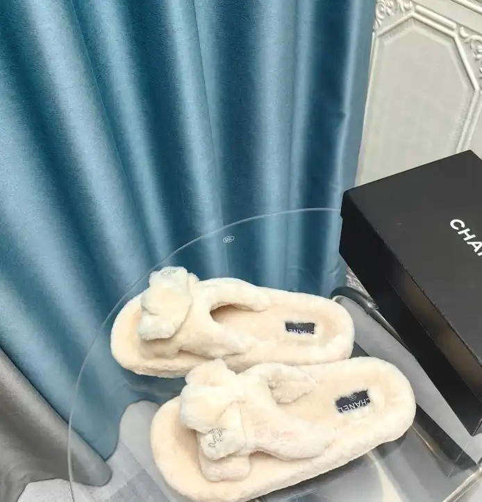 hype Chanel Slippers