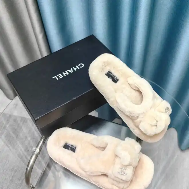 hype Chanel Slippers