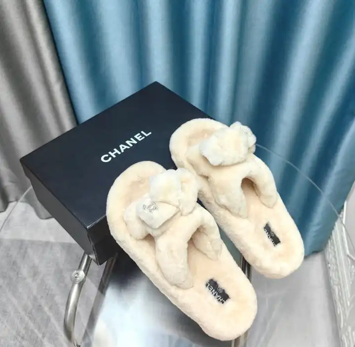 hype Chanel Slippers