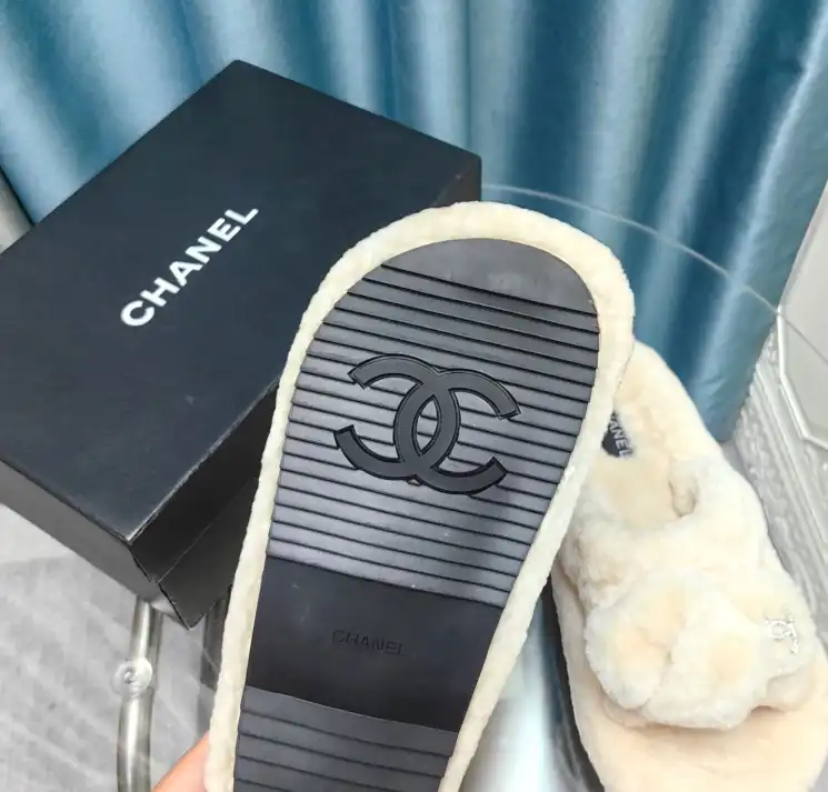 hype Chanel Slippers