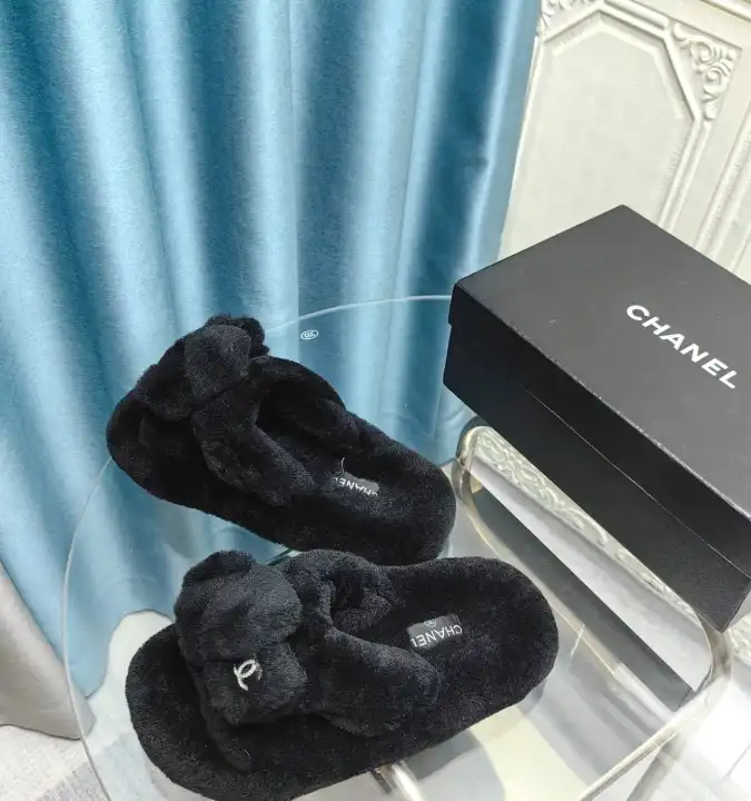 hype Chanel Slippers