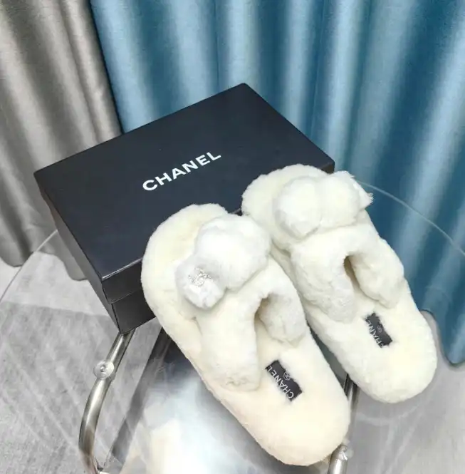 hype Chanel Slippers