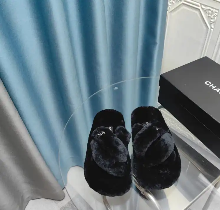 hype Chanel Slippers