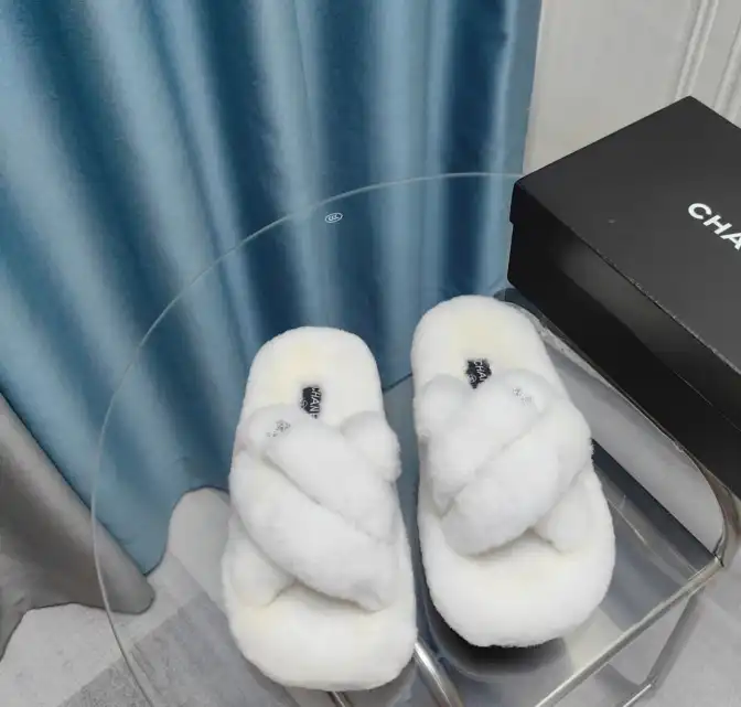 hype Chanel Slippers