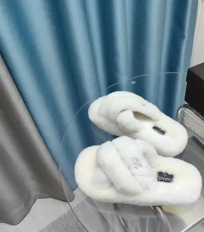 hype Chanel Slippers