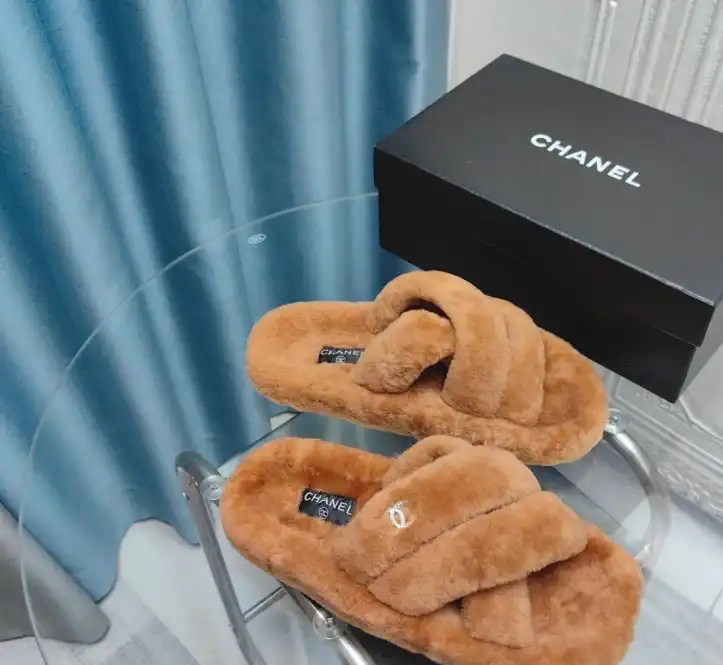 hype Chanel Slippers