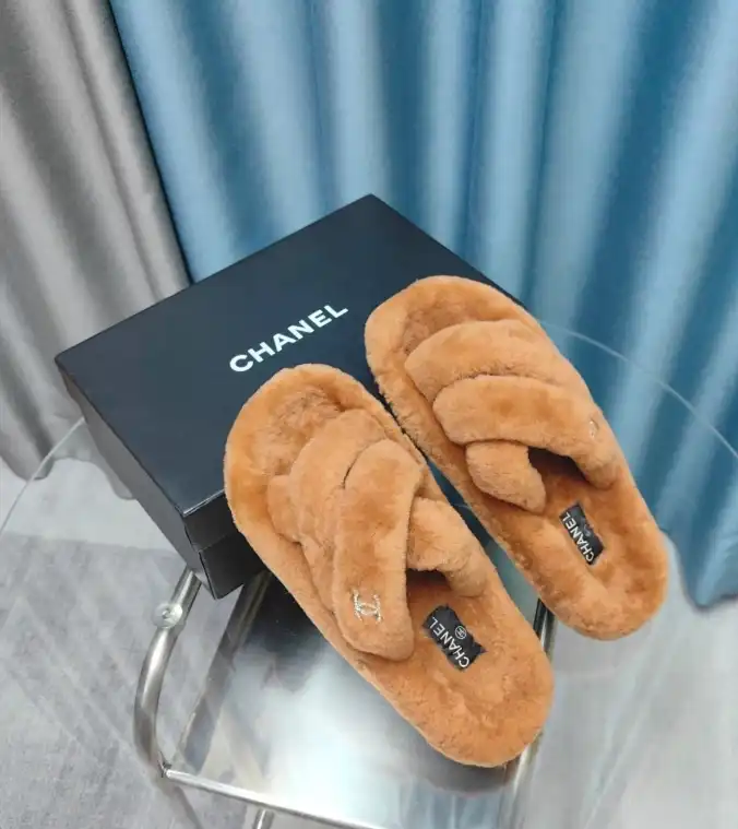 hype Chanel Slippers