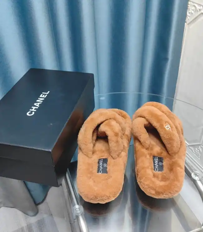 hype Chanel Slippers