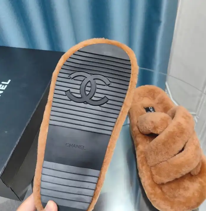 hype Chanel Slippers