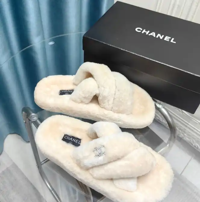 hype Chanel Slippers