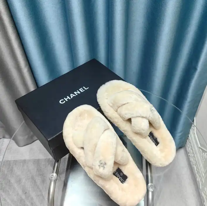 hype Chanel Slippers