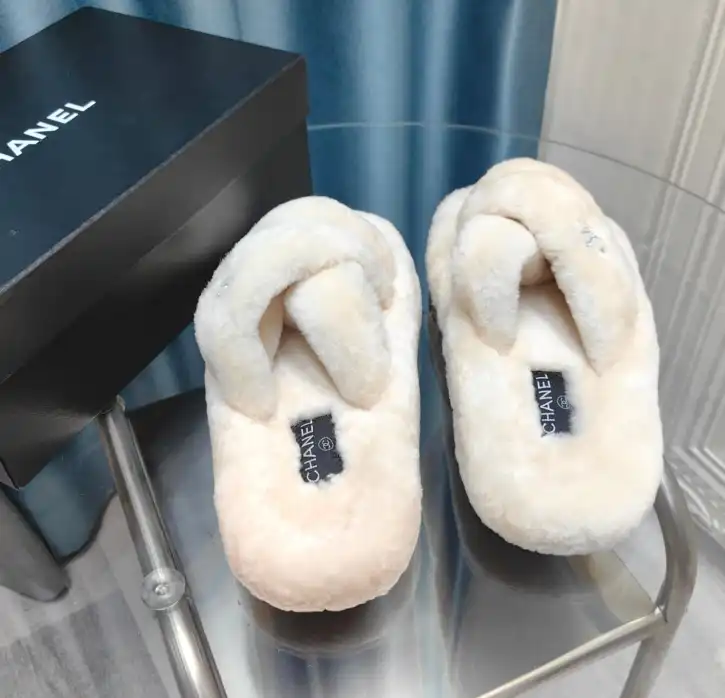 hype Chanel Slippers