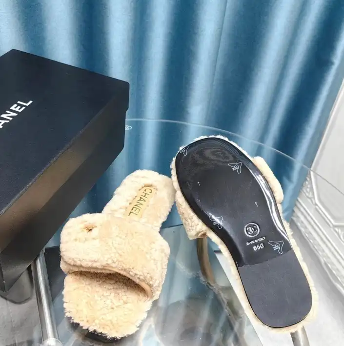 hype Chanel Slippers