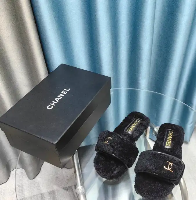 hype Chanel Slippers