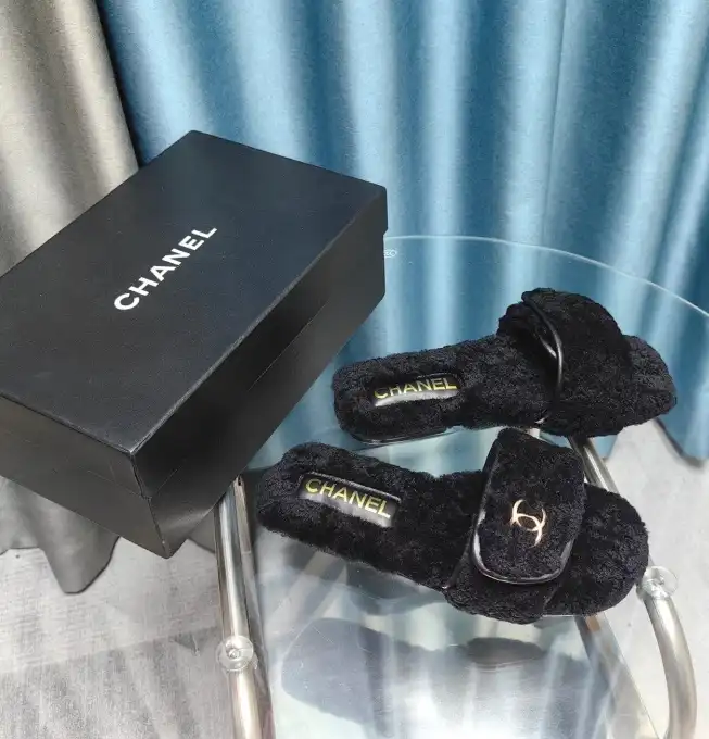 hype Chanel Slippers